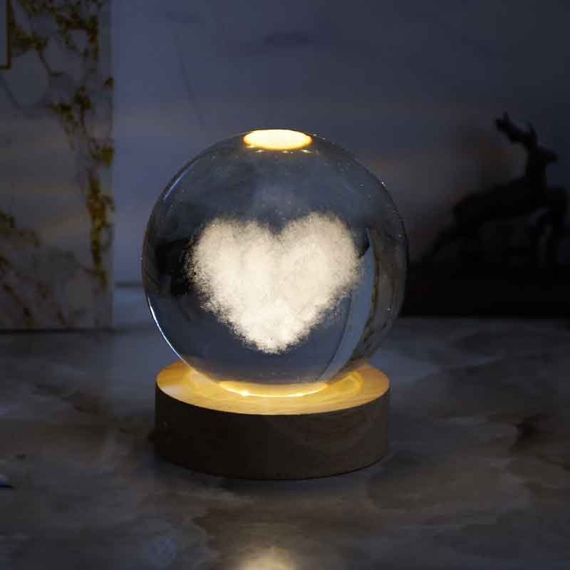 گوی کریستالی طرح سه بعدی قلب ابری قطر 6