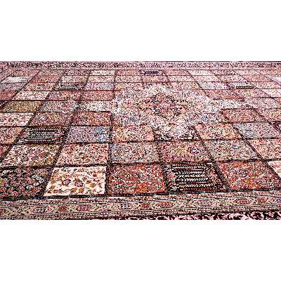 فرش ماشینی زمرد مشهد طرح خشتی مدل ترنج زمینه سورمه ای