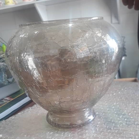 گلدان شیشه ای طرح شکسته