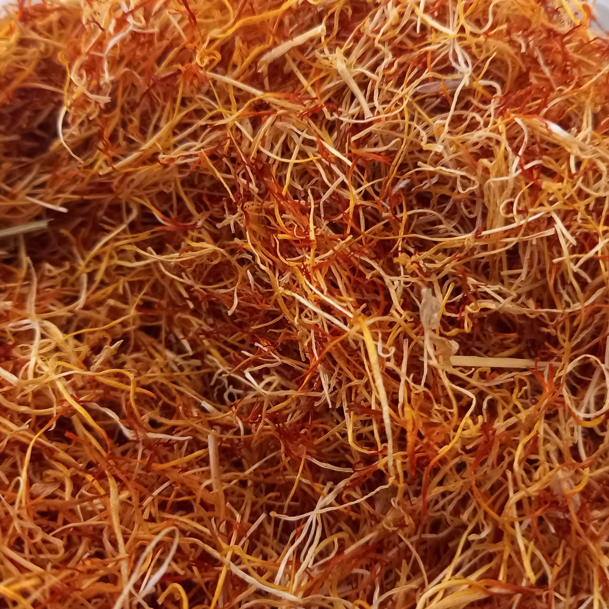 ریشه سفید زعفران
