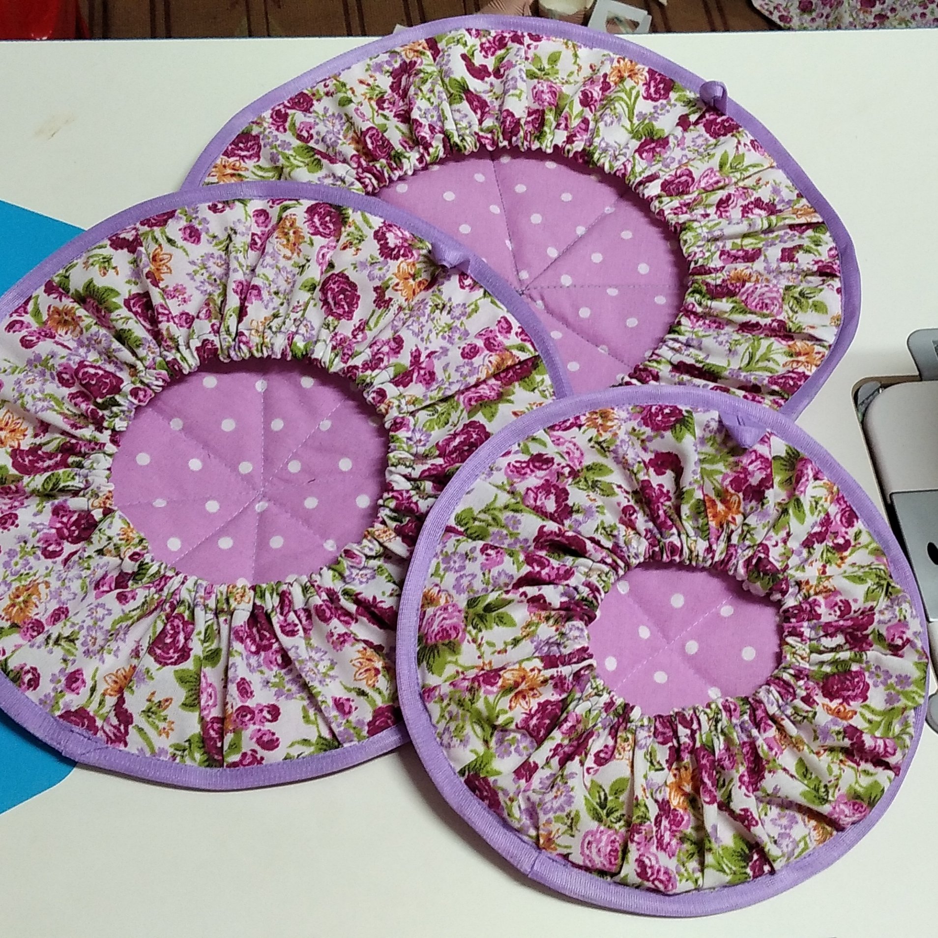 محصول دیگر از غرفه بهار 1400 پک دمکنی سه تکه در سه سایز مختلف