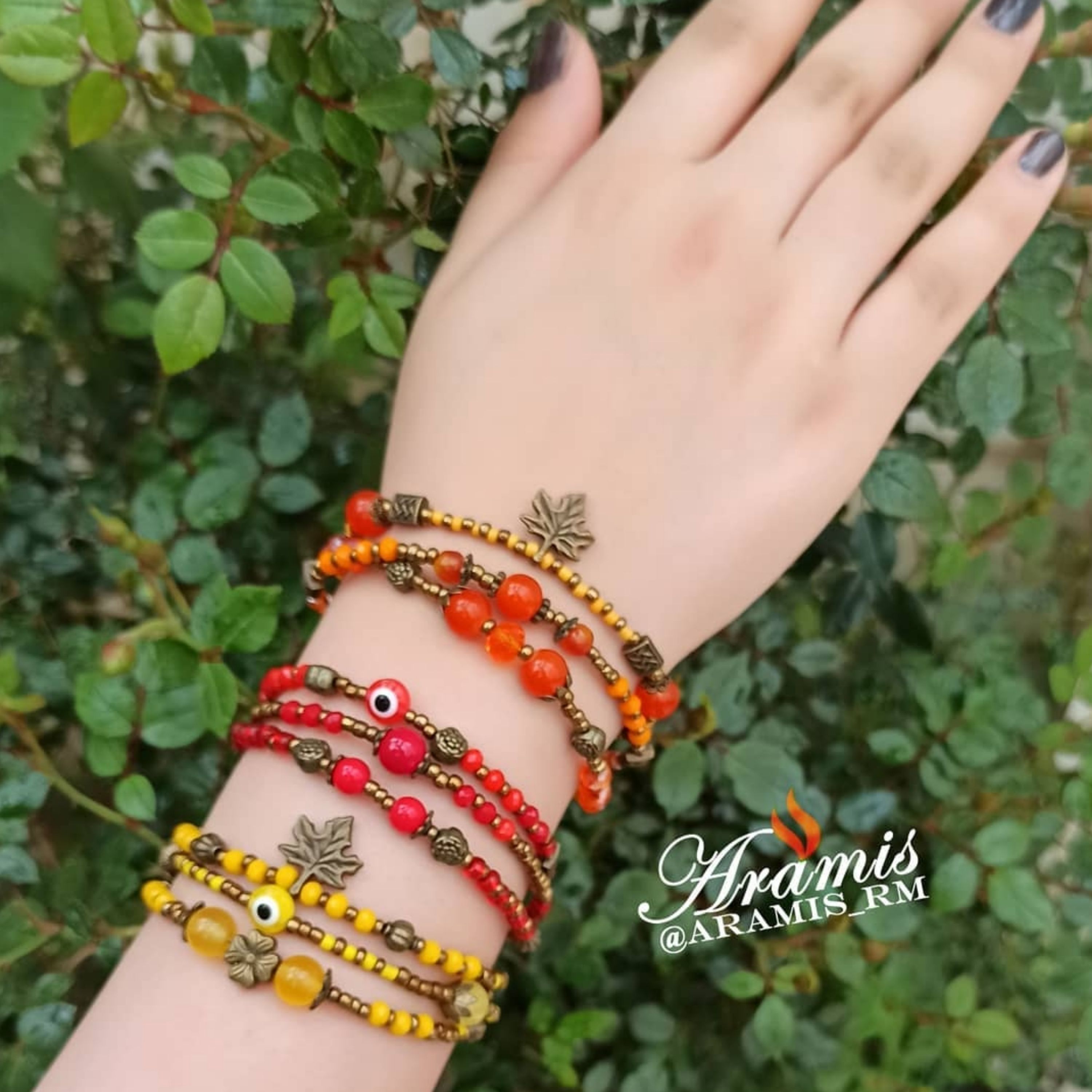 دستبند چند ردیفه نارنجی