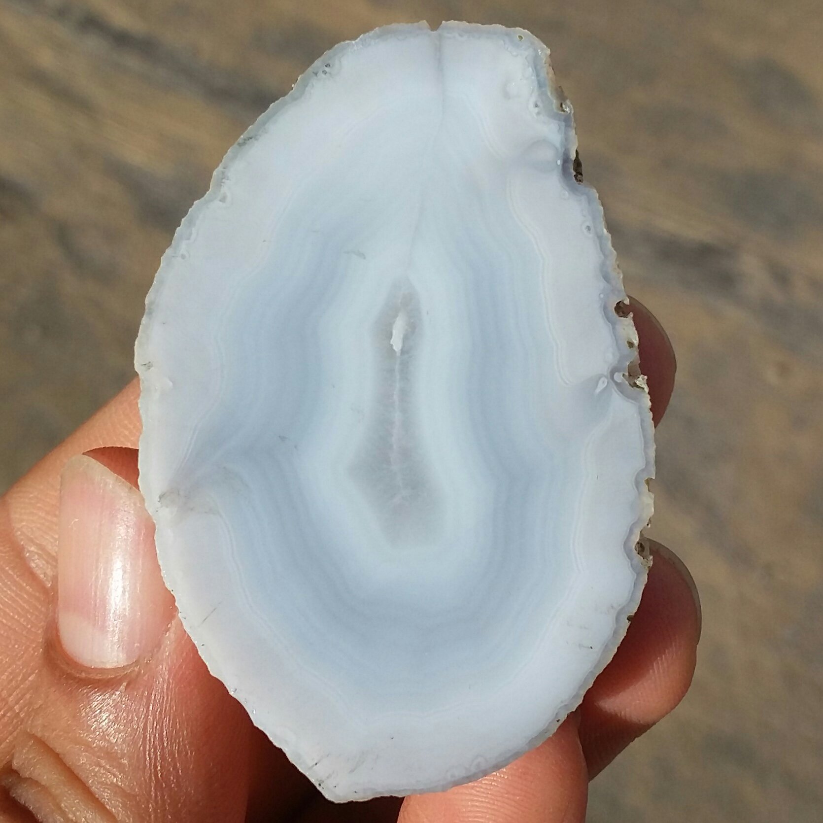 اسلایس سنگ راف عقیق سلیمانی 3 بعدی رنگی محشر 100 در 100 طبیعی شاهکار خلقت دیدنی
کد 8945