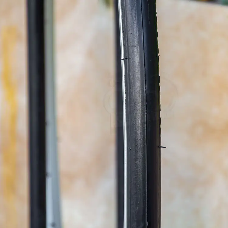 لاستیک دوچرخه کورسی DELI TIRE SA-205-02 سایز 700x23c