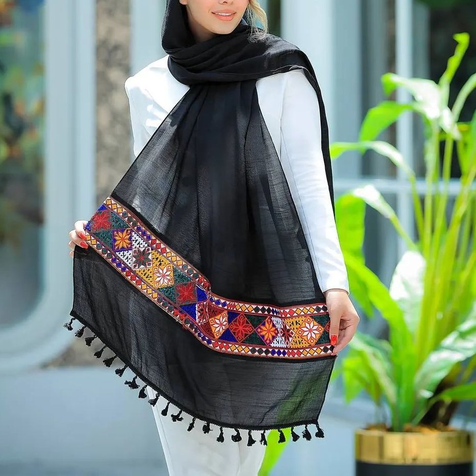 شال مشکی