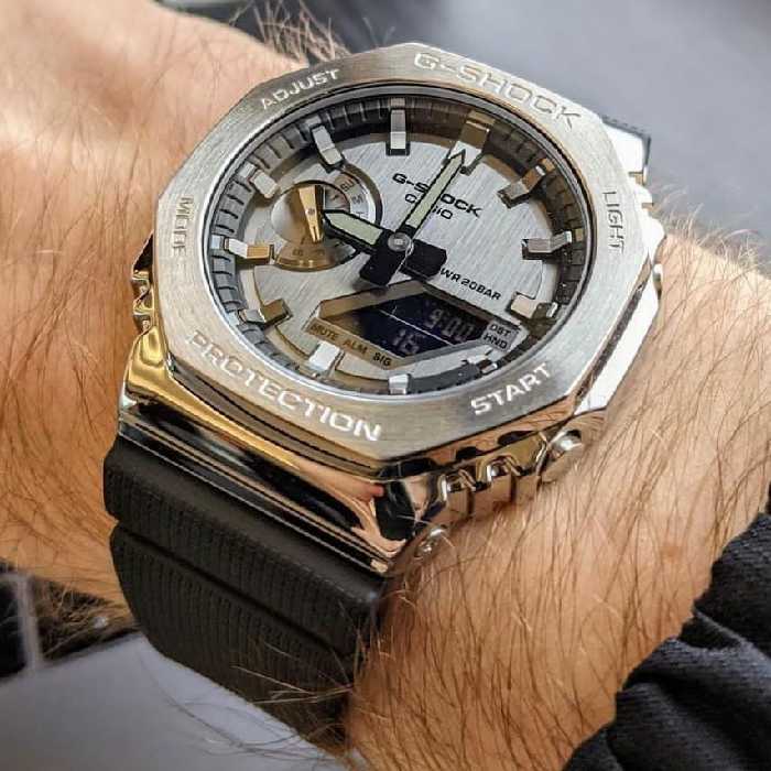 ساعت  مچی جی شاک G-Shock GM2100(تمام فول) استیل نقره ای (جیشاک GShock) تنظیم اتوماتیک با پایتخت کشورها ،اتولایت اتوماتیک