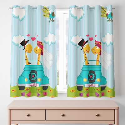 پرده مدل مخمل پانچی کد 8210 سایز 200x140 سانتی متر