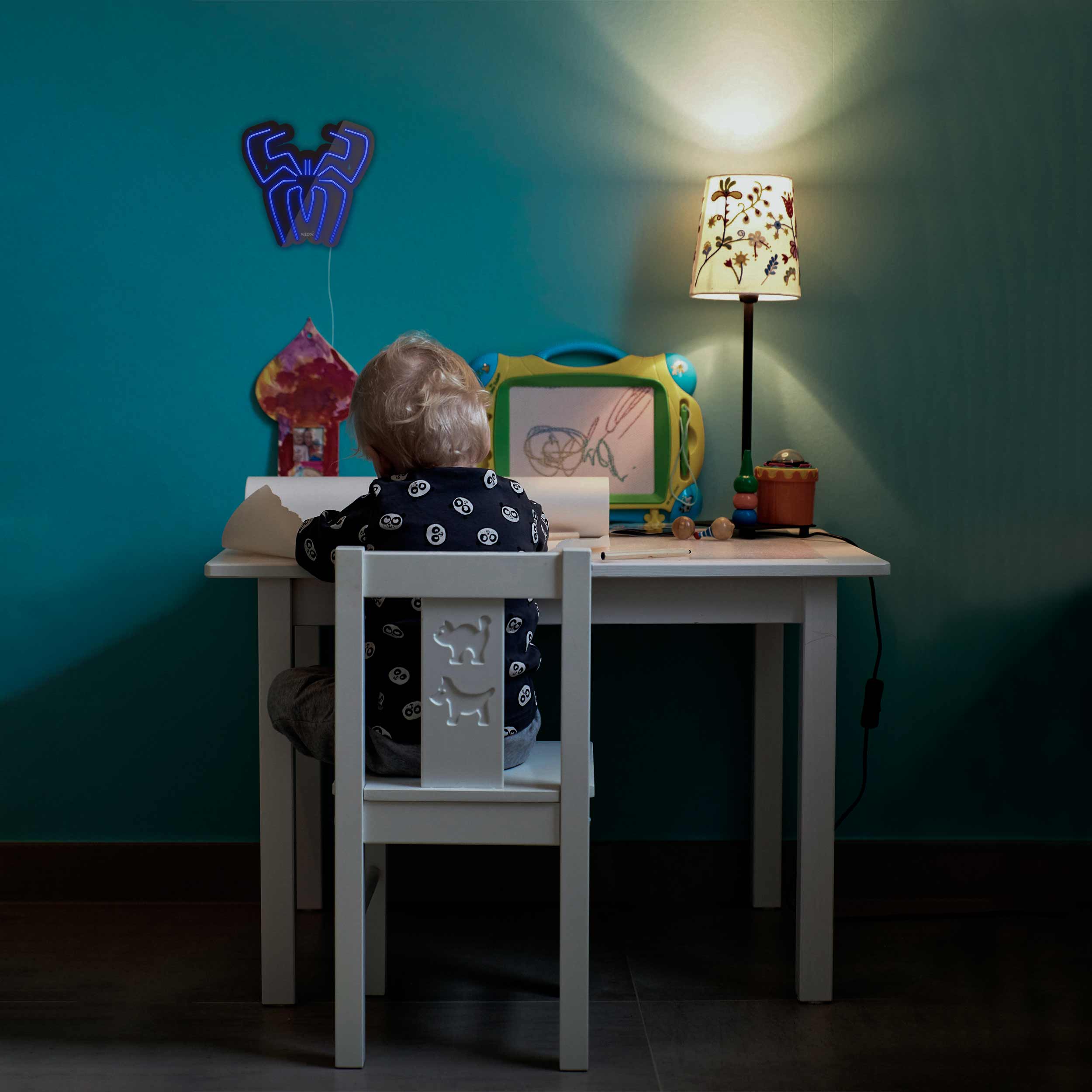 چراغ دیواری نئون دیزاین مدل Spider-BL_BL