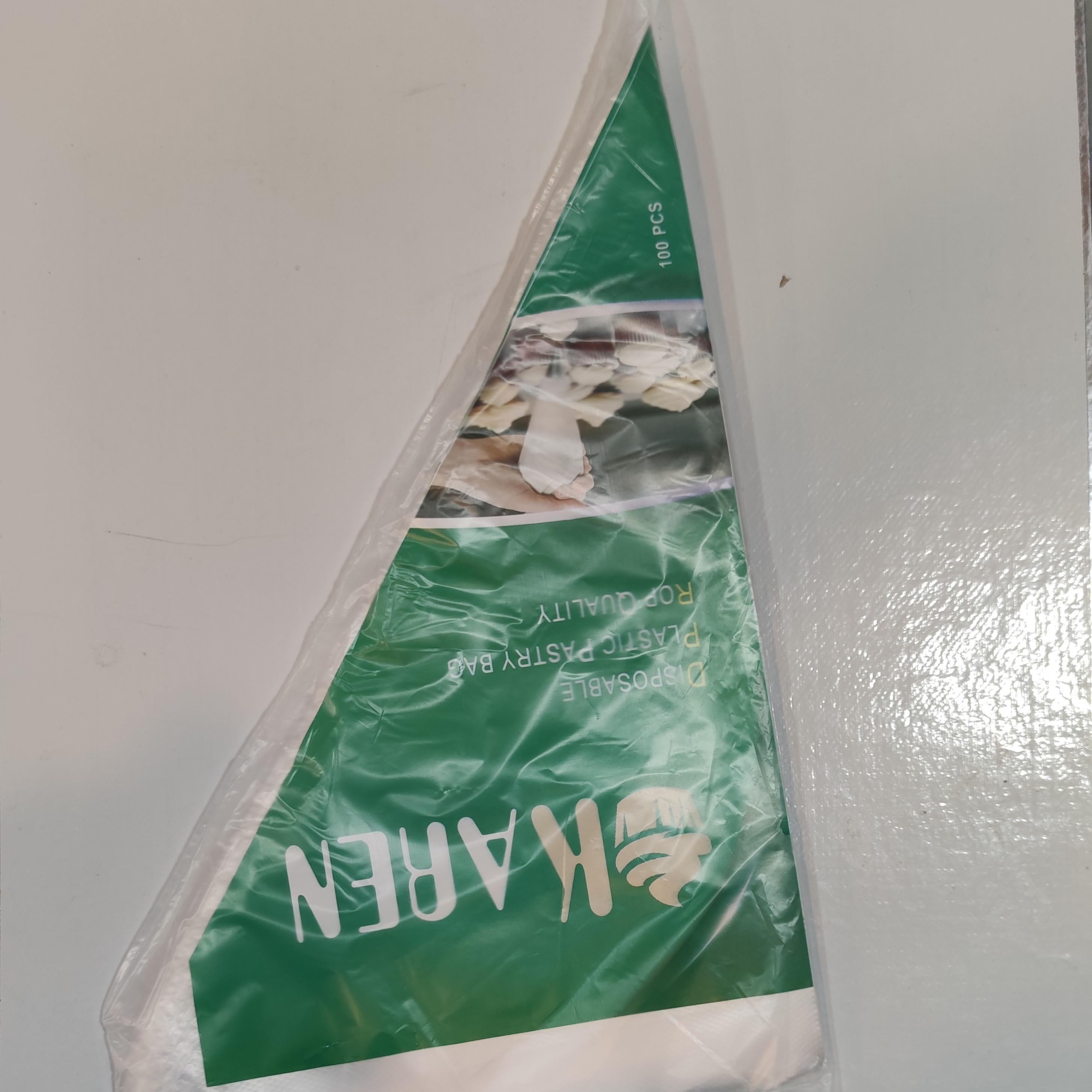 قیف یکبار مصرف سایز متوسط 100عددی