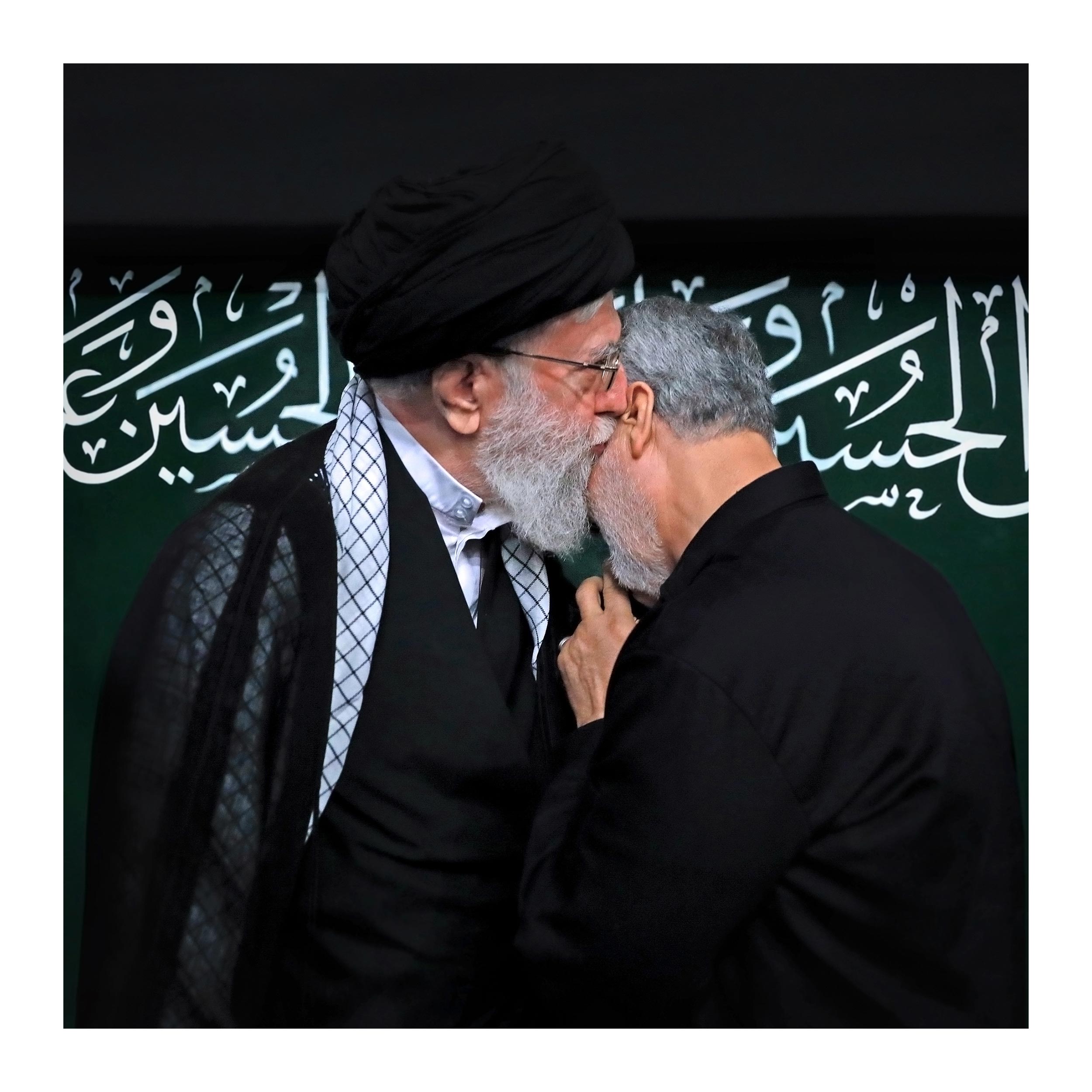 تابلو شاسی مدل R1002 طرح تصویر رهبر حضرت خامنه ای و شهید قاسم سلیمانی