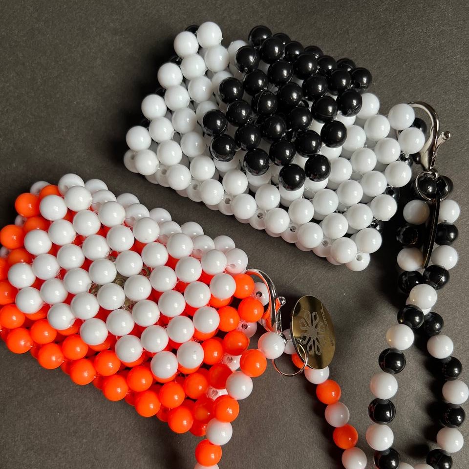 جاکارتی مرواریدی فانتزی، جاکارتی مگنتی