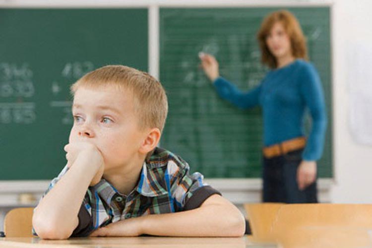 بررسی ارتباط معلم وشاگرد