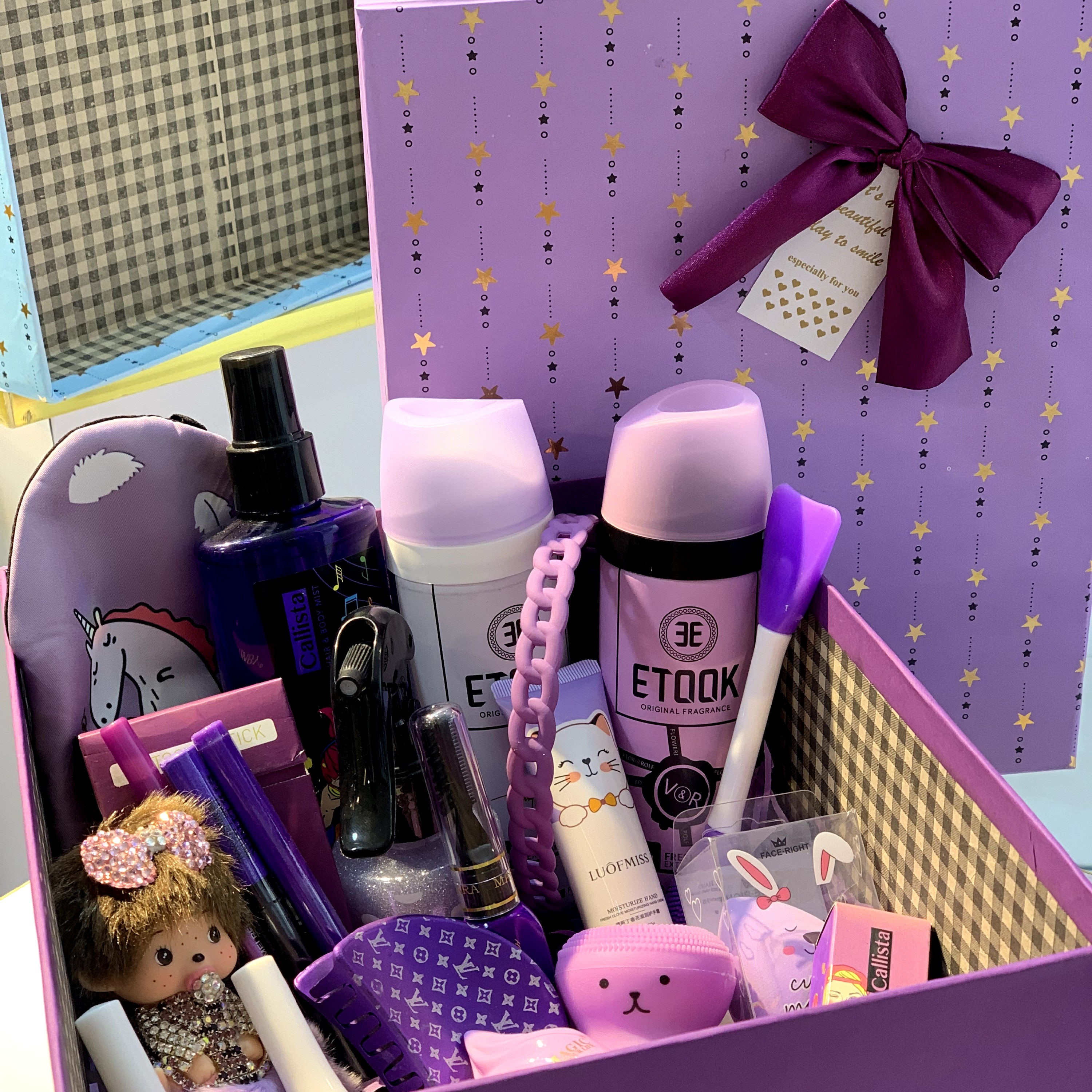 پک کادو ولنتاین رنگ بندی تکمیل هم مردانه هم زنانه 