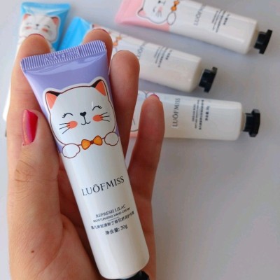 کرم مرطوب کننده قوی دست(لطفا قبل از ثبت سفارش اول موجودی بگیرید)