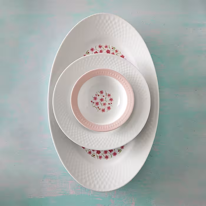 سرویس غذاخوری 28 پارچه چینی زرین ایران سری رادیانس مدل فلورال درجه عالی