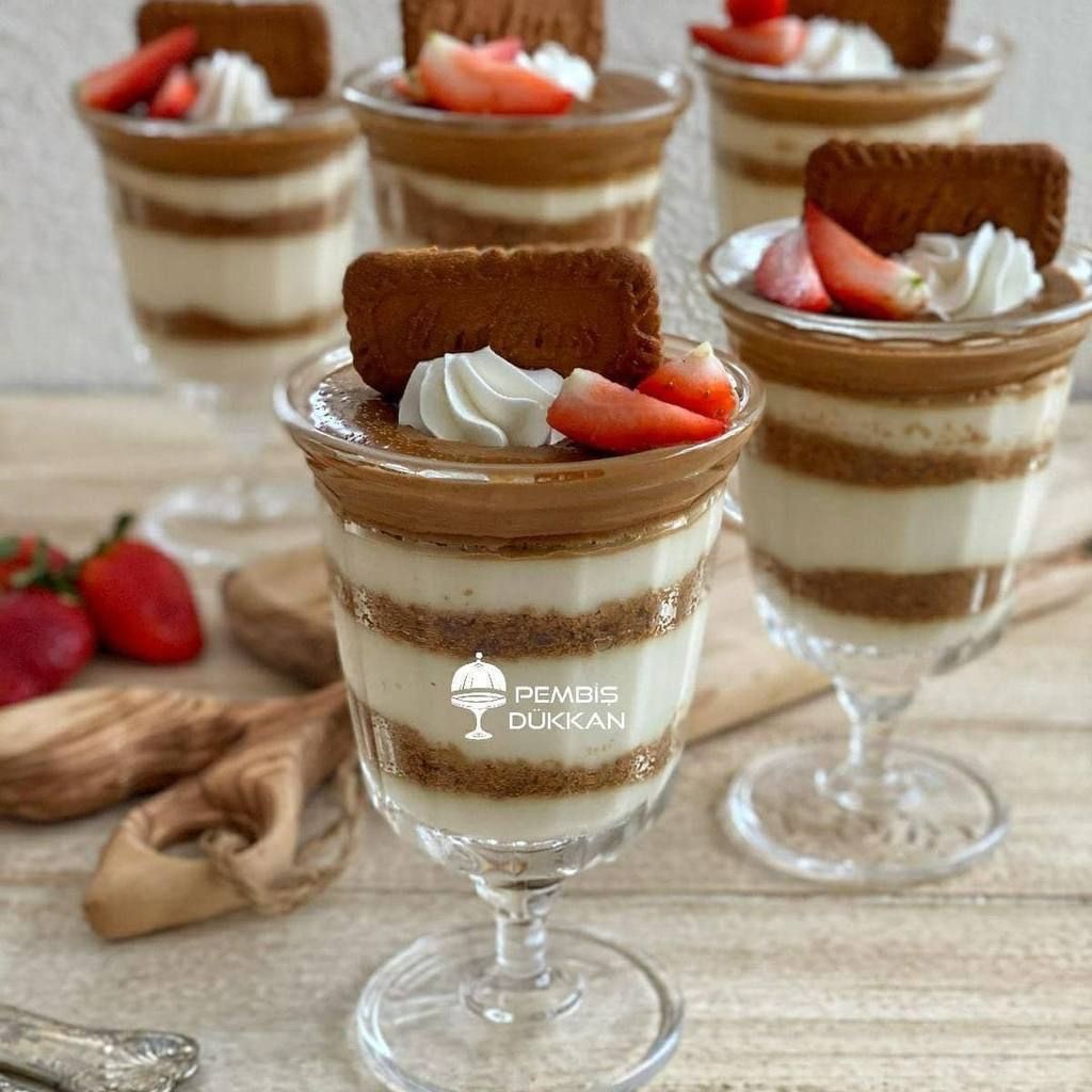 بستنی خوری های کریستال مدل pleate و facade محصول پاشاباغچه ترکیه 