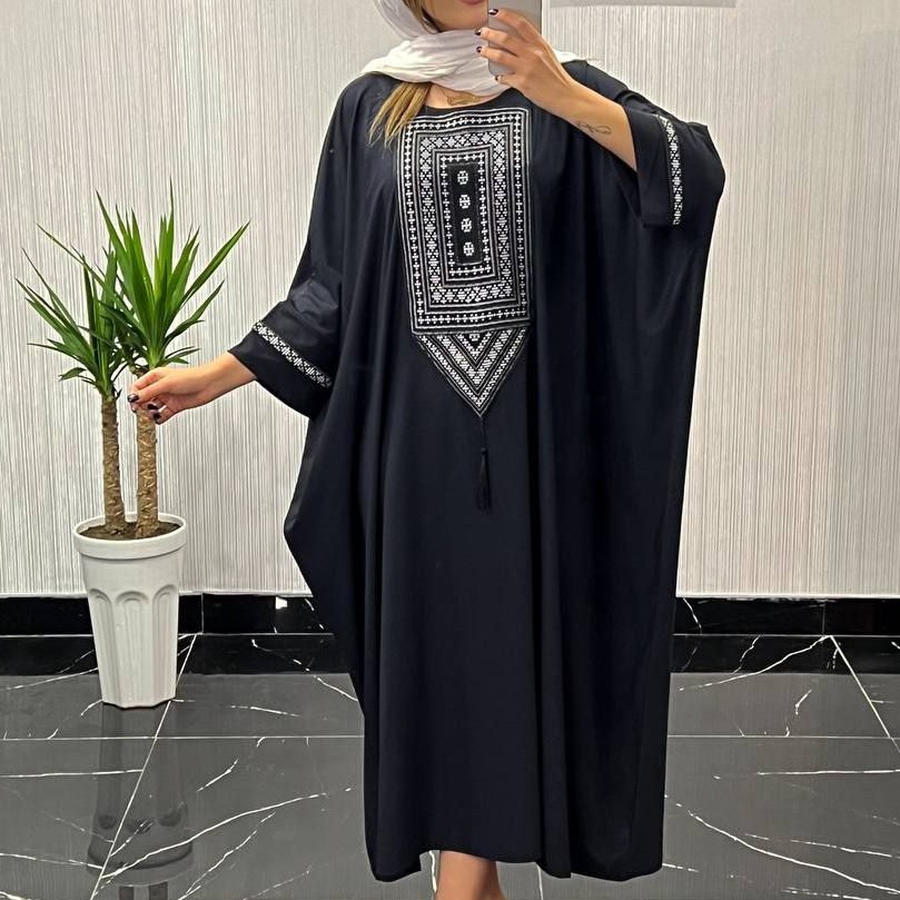 مانتو عبایی سرمه کرپ کش خرجکار سوزن دوزی