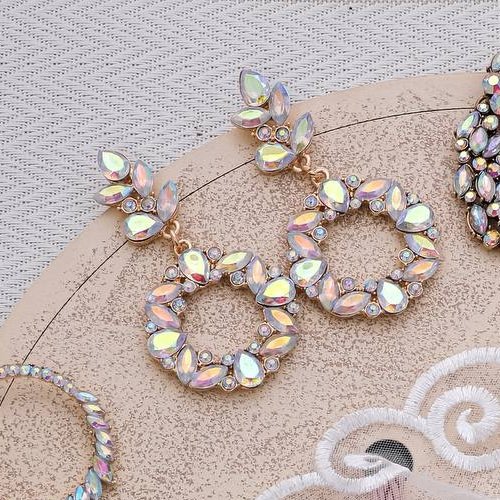 گوشواره مجلسی نگینی زارا بدلیجات و اکسسوری ترند