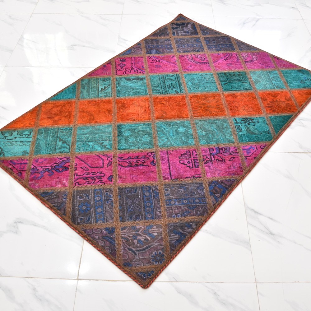 فرش چهل تکه دستبافت یک ونیم متری کد 5