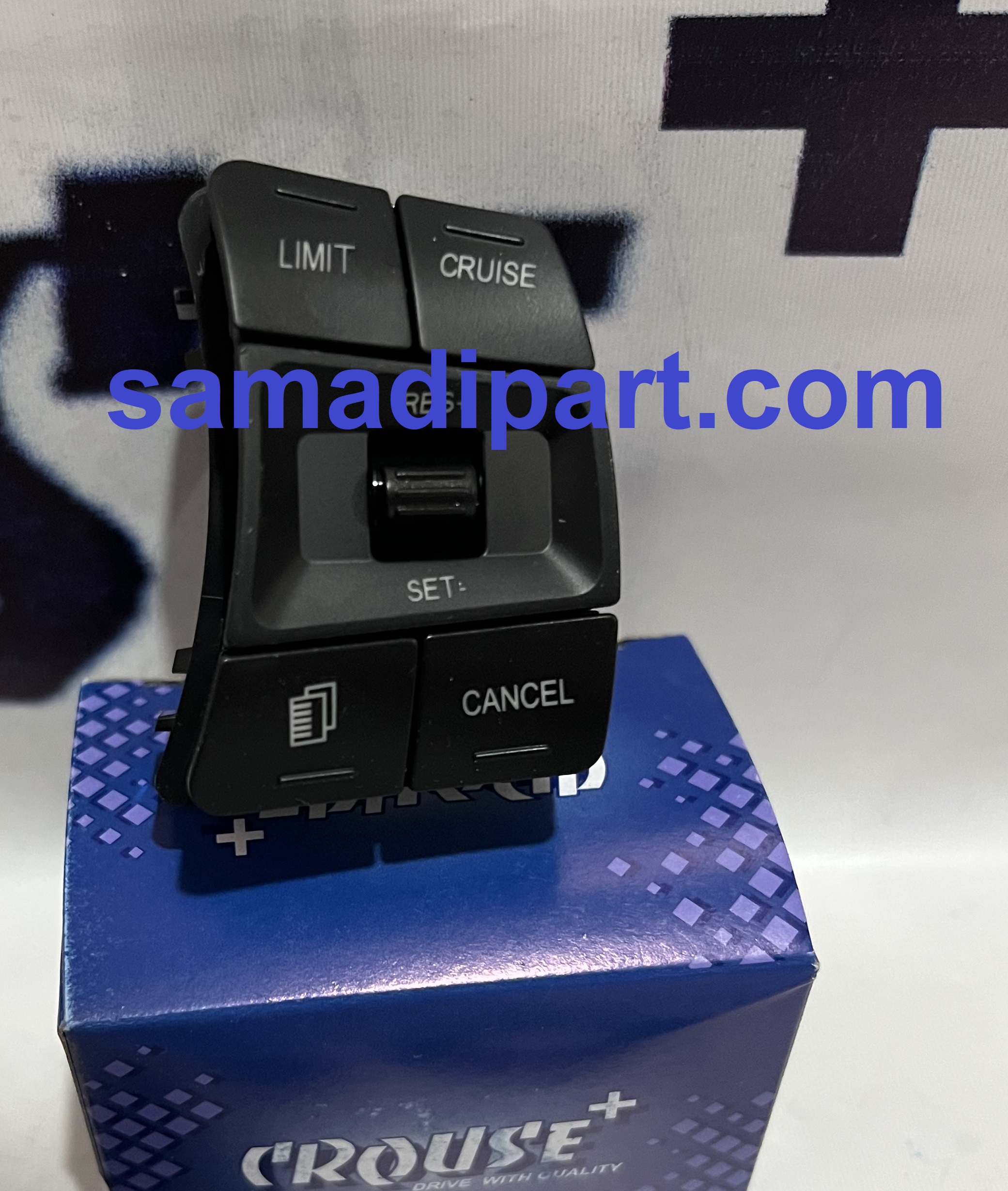 مجموعه کلید های کروز کنترل سمت راست شاهین کروز (CR33632701)