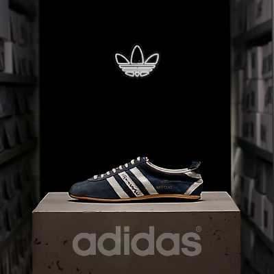 چراغ دیواری نئون دیزاین طرح Adidas-Logo-BL_WHT