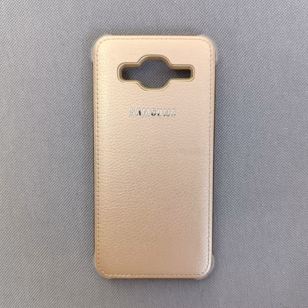 گارد - قاب - کاور چرمی رنگ طلایی مناسب برای سامسونگ جی 3 Galaxy J3 (j 3)