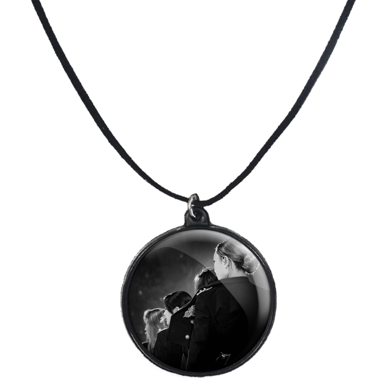 گردنبند پرمانه طرح mamamoo کد pmb.13459 مدل دو طرفه