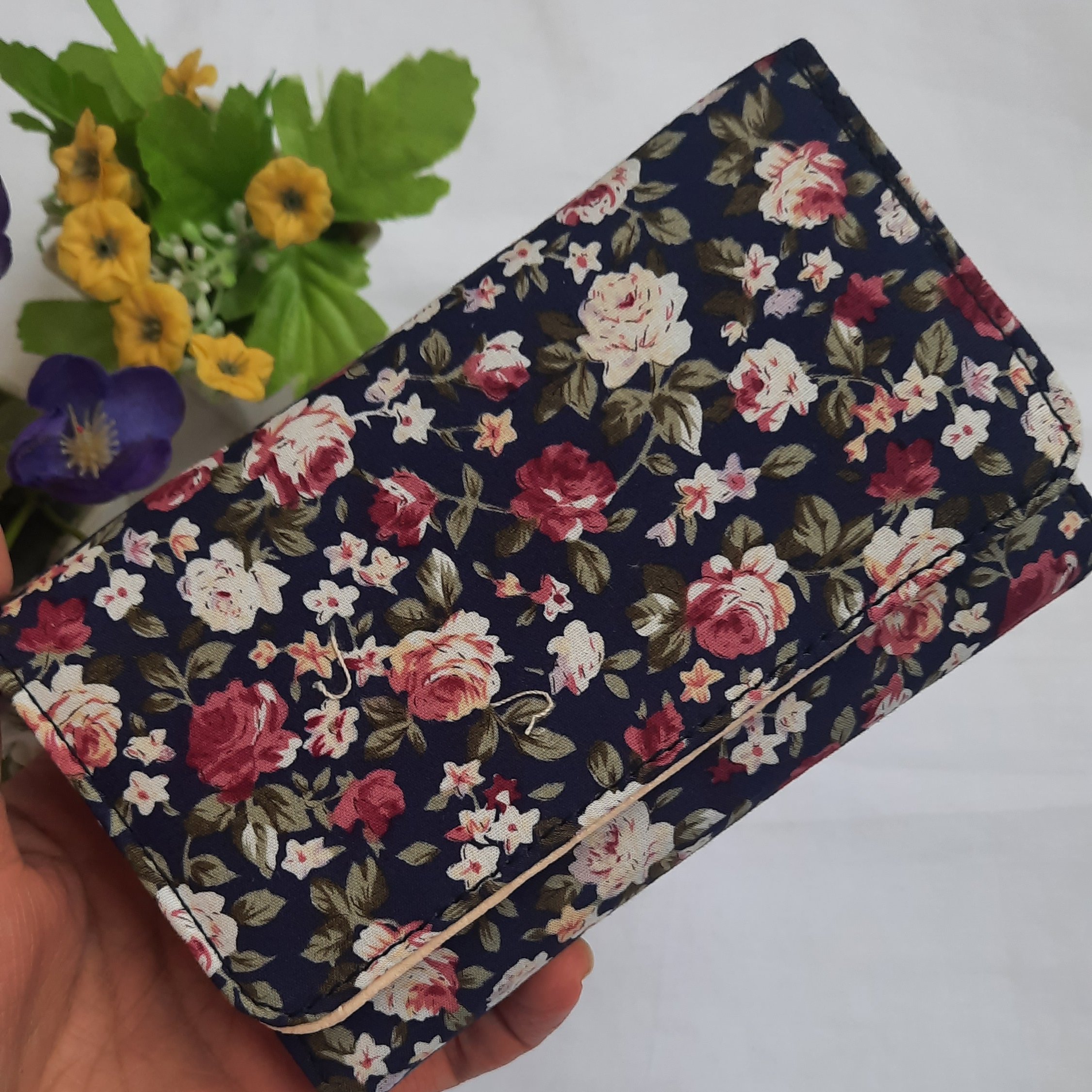 کیف پول پارچه ای بازشو گلدار