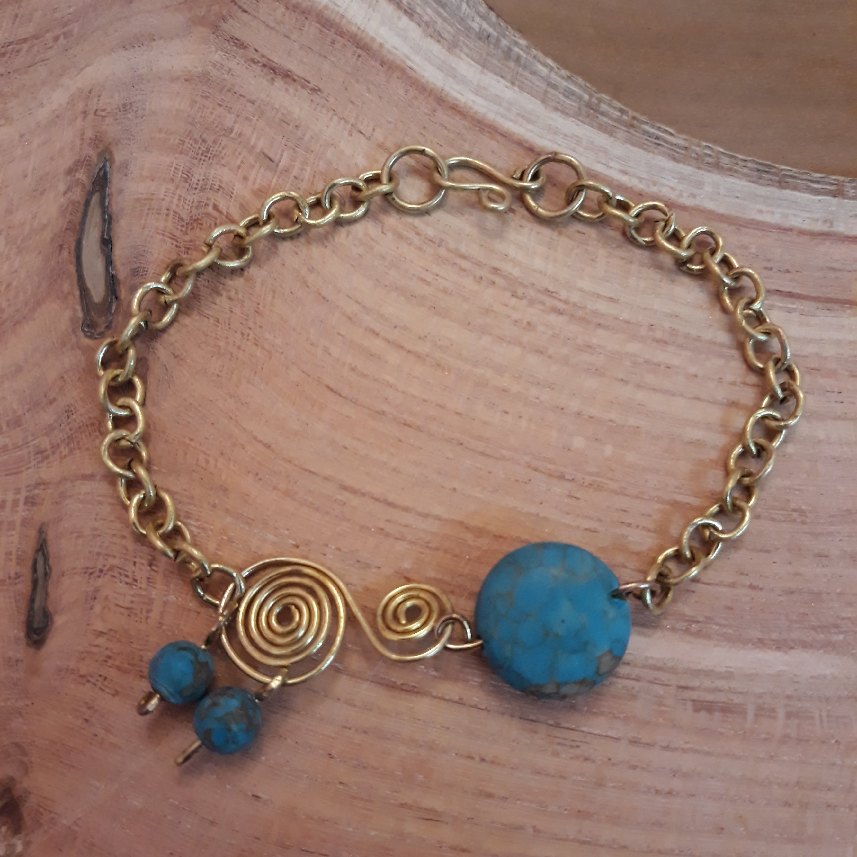 دستبند فیروزه تبتی با مفتول برنج