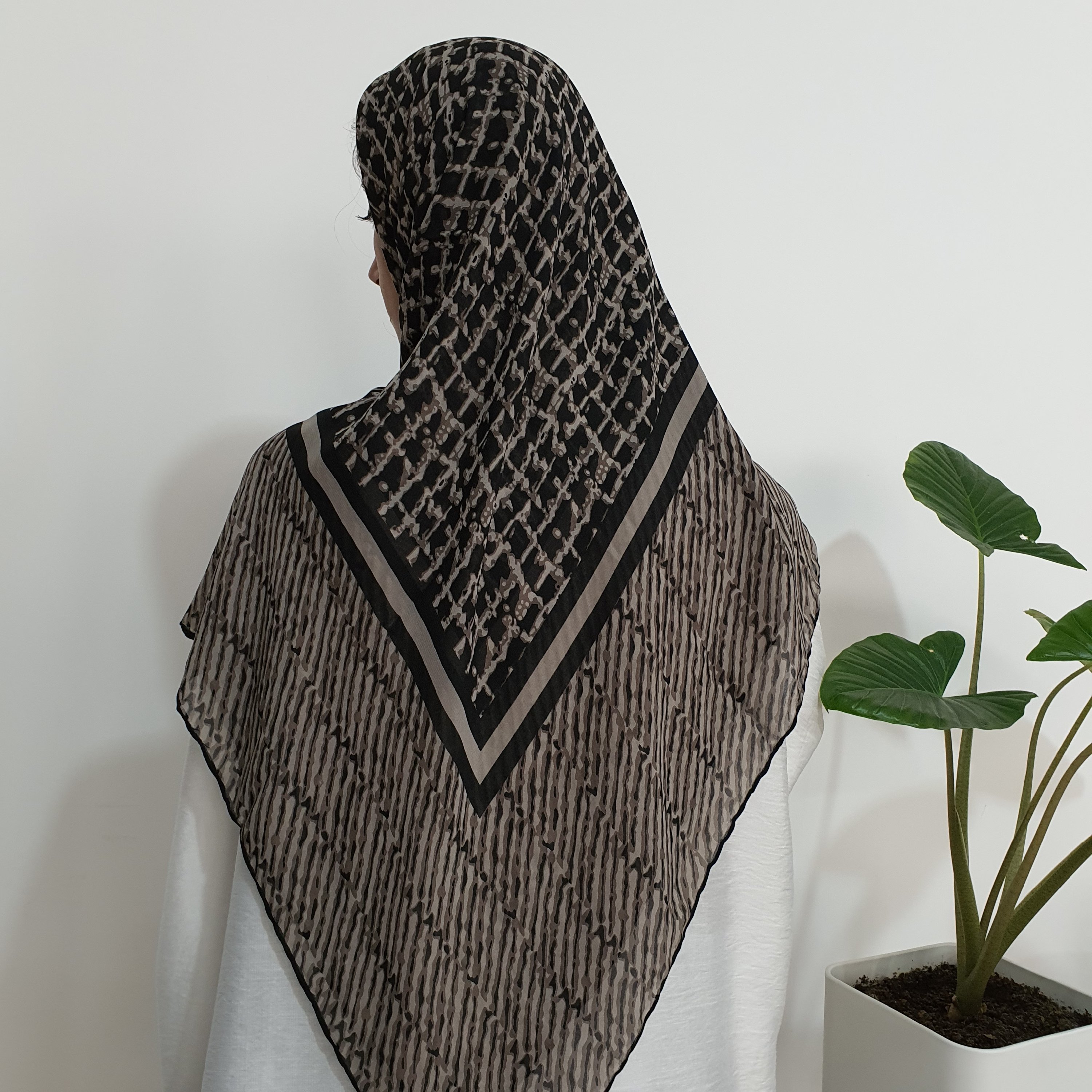 روسری حریر گارزا دور دوخت،کیفیت عالی،قواره 140