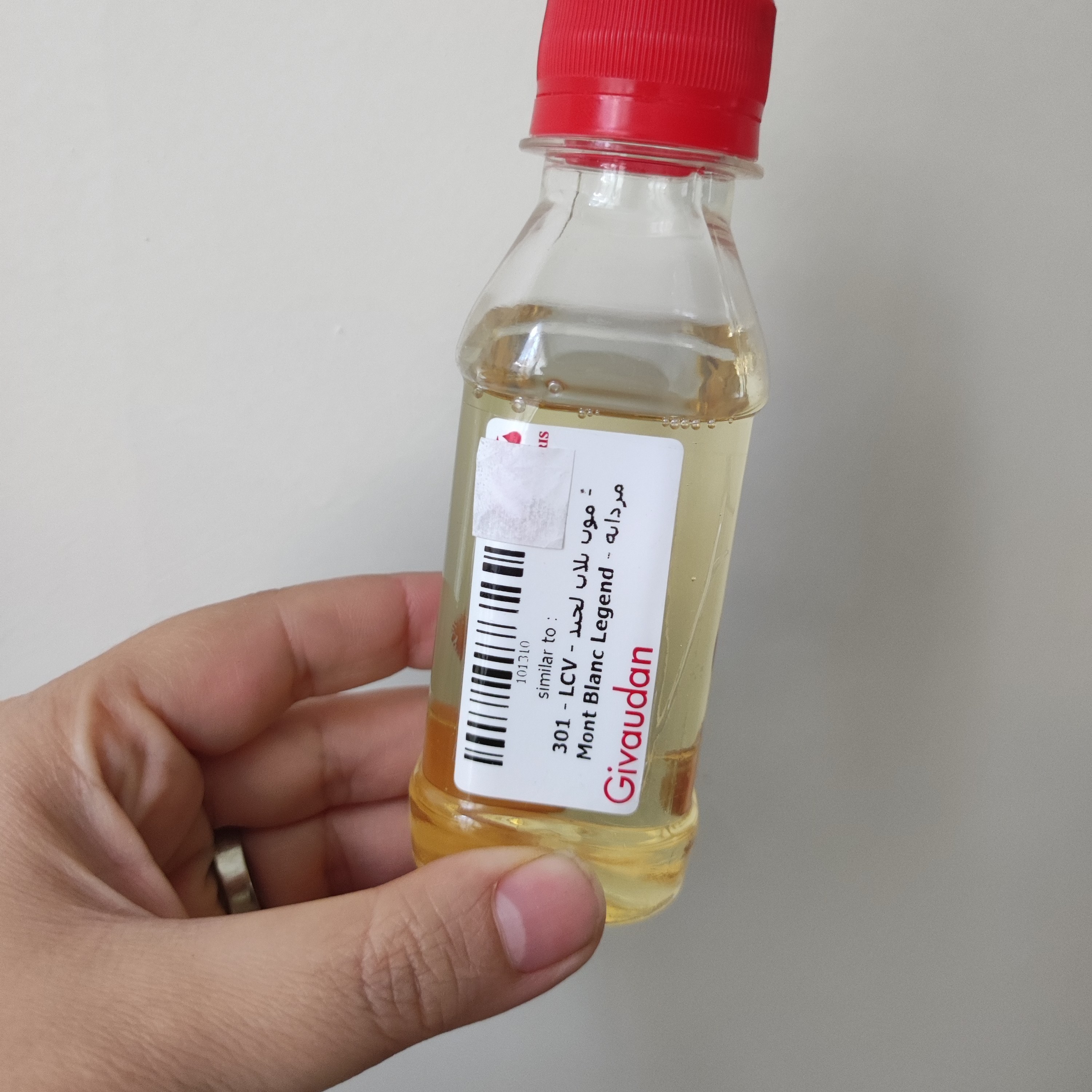 عطر و اسانس خالص مونت بلانک لجند شرکت ژیوادان lcv