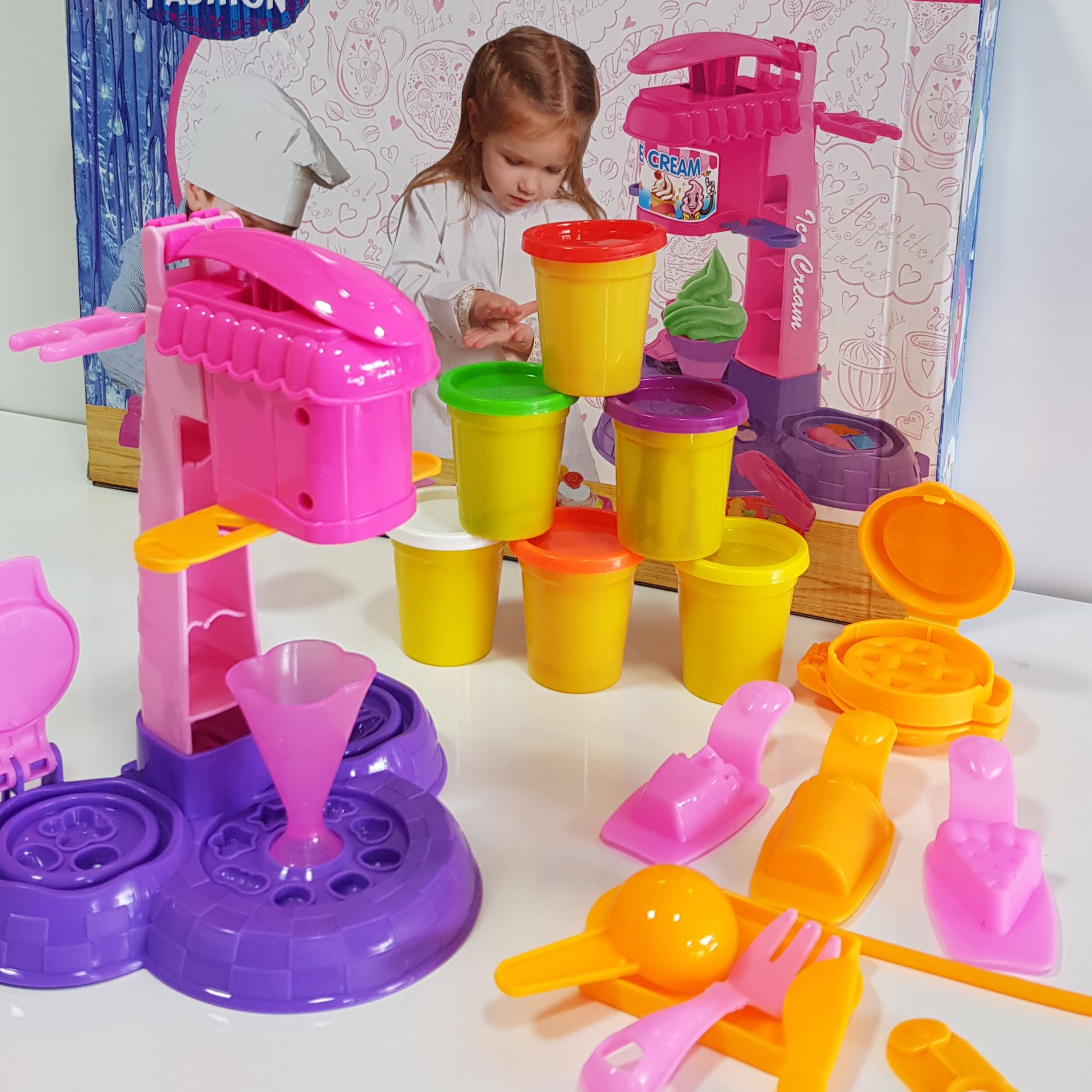 ست بستنی ساز با خمیرهای بازی