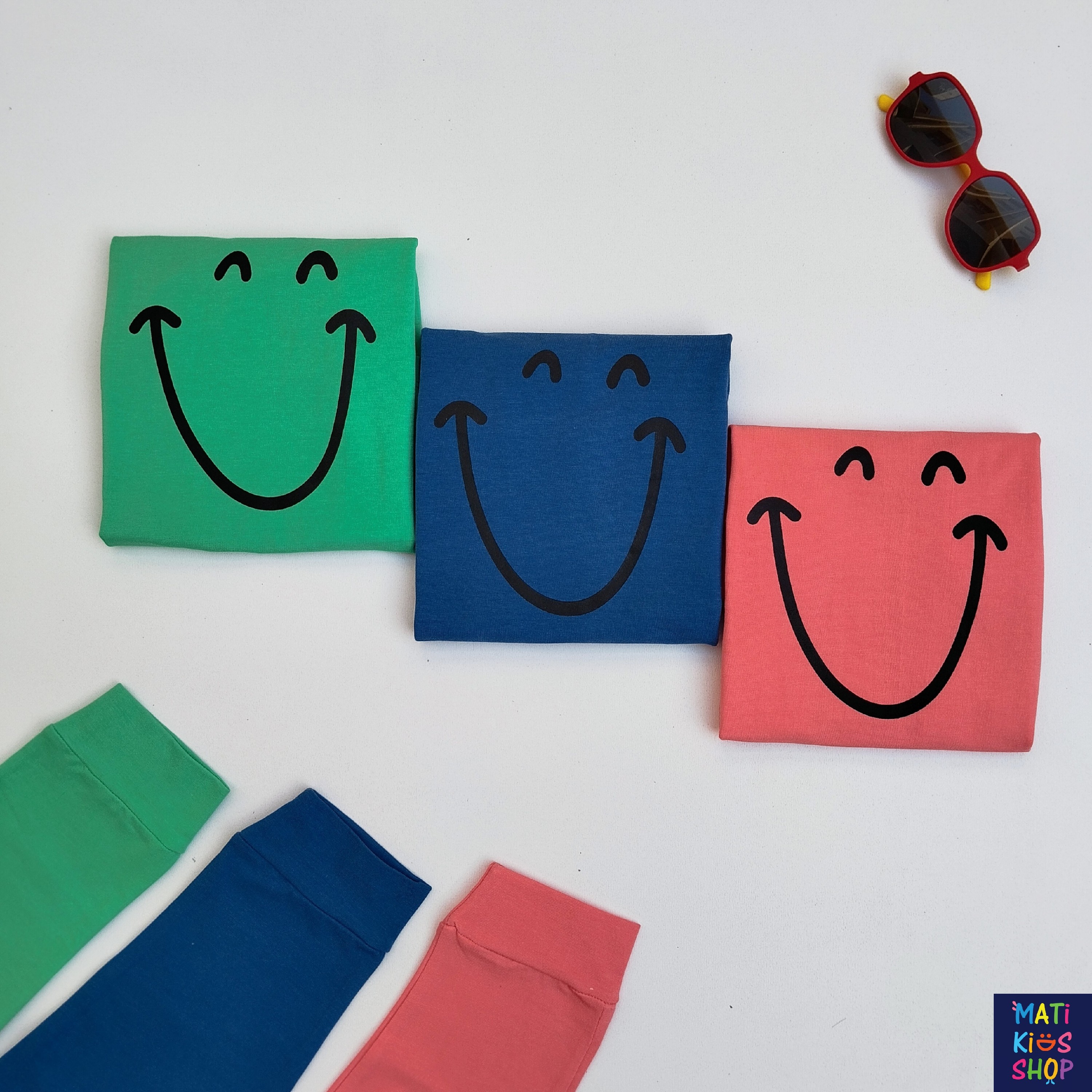 ست تیشرت و شلوار لبخند اسپرت و ست خواهر و برادری سایز 2تا 7 سال- ست تمام نخ پنبه و ضد حساسیت