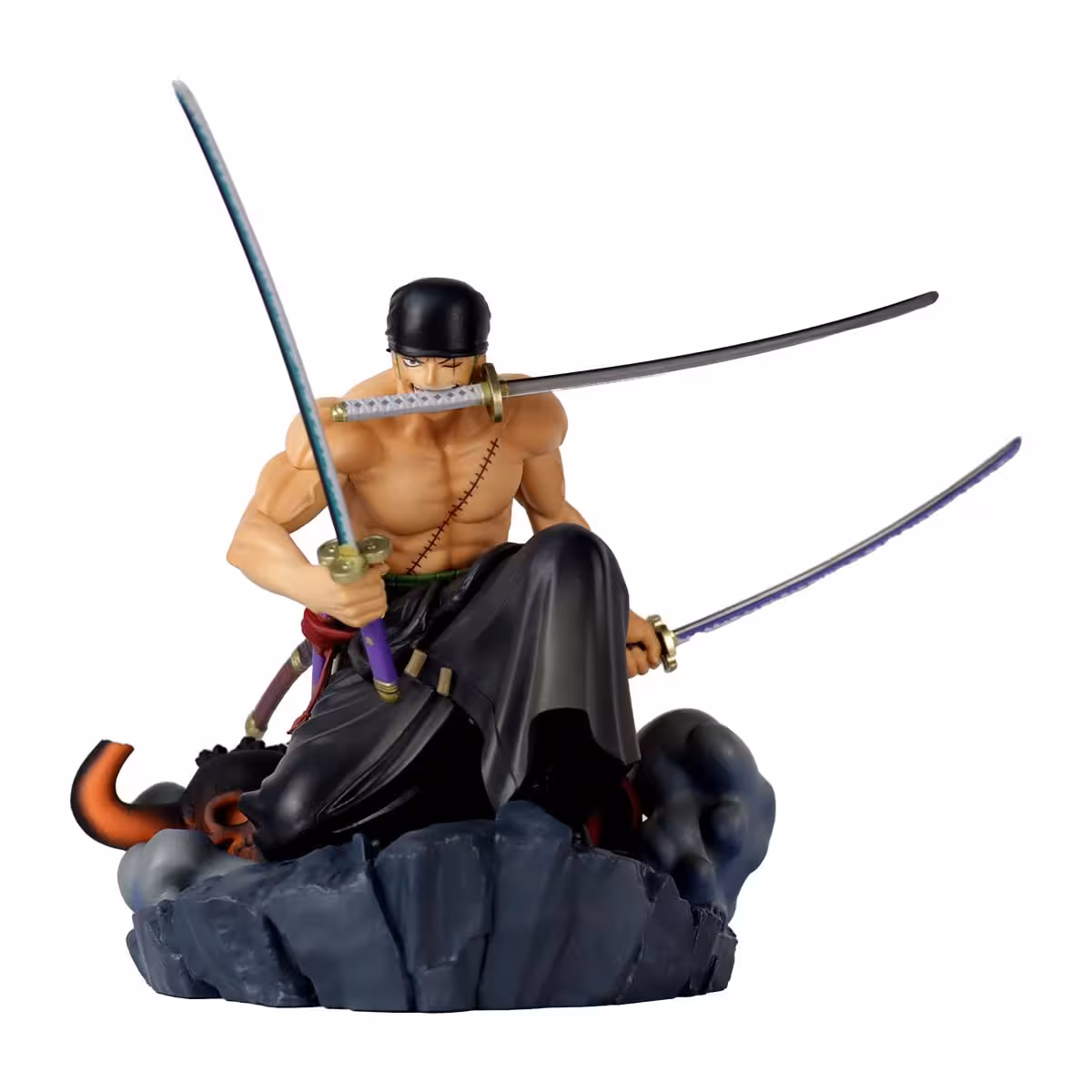 فیگور رورونوا زورو Roronoa Zoro طرح وان پیس One Piece حالت حمله