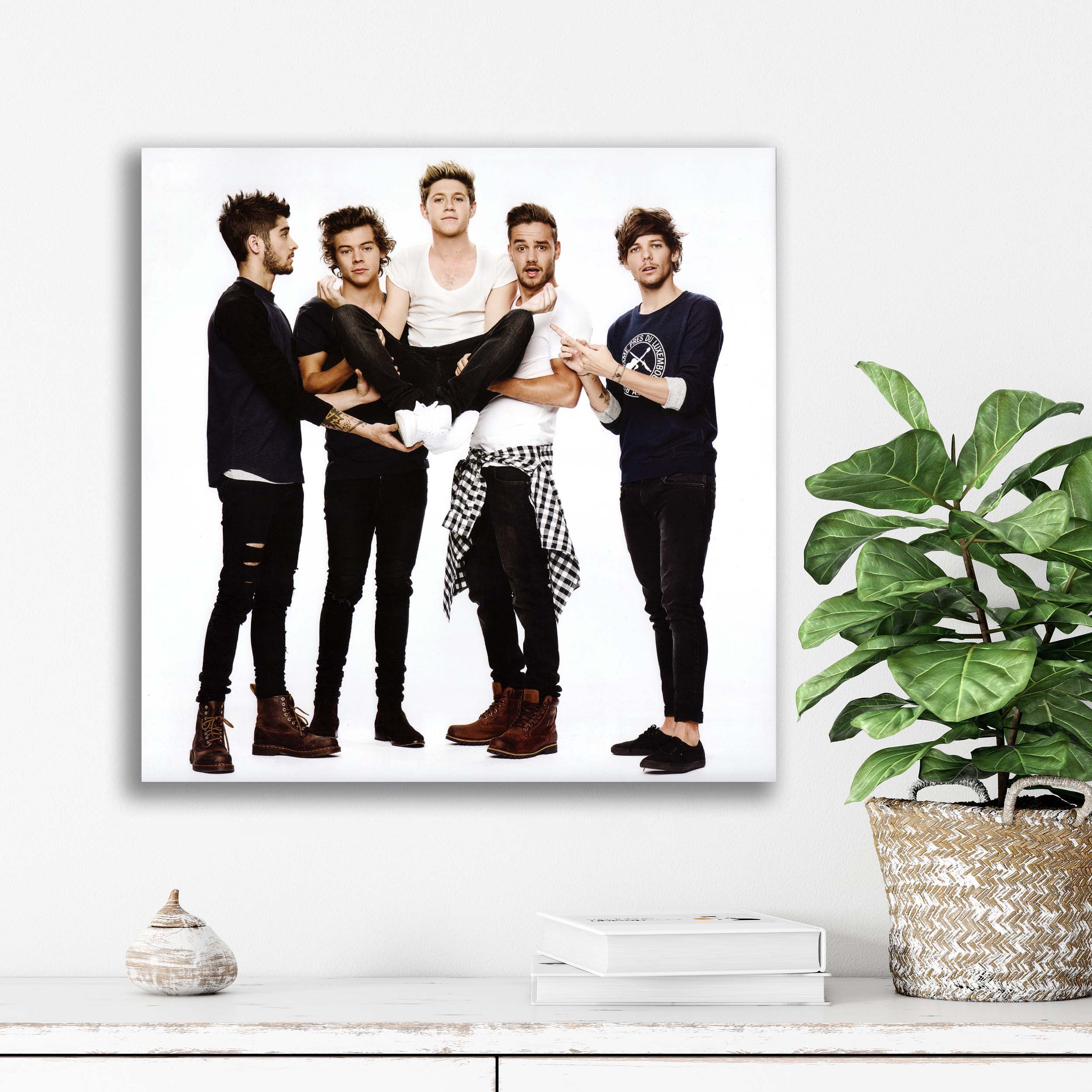 تابلو شاسی آتریسا مدل گروه وان دایرکشنone direction