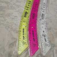 خط کش شمشیری طول 60سانتیمتر،سه رنگ موجوده جنس لاکی نشکن برند زمرد