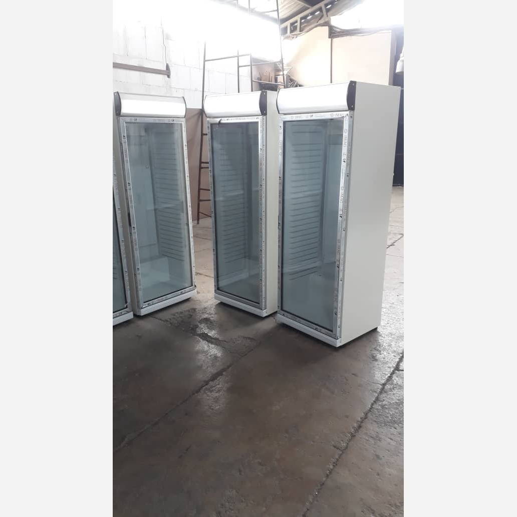 یخچال ایستاده مدل کافی شاپی70 سانتی(پرداخت درب منزل هم داریم))