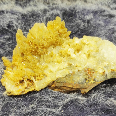 سنگ راف کوارتز مدل کریستال M410