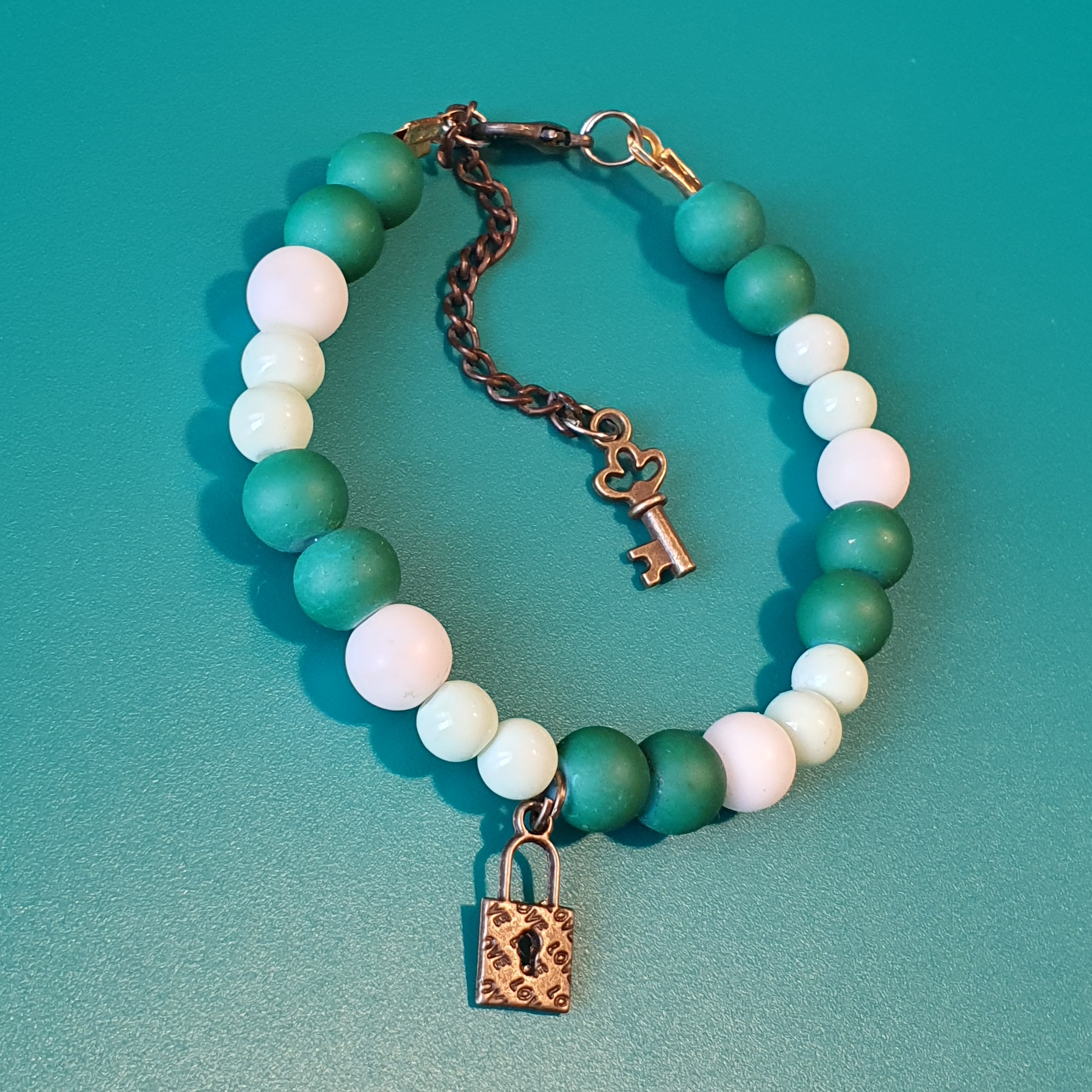 دستبند طرح قفل و کلید