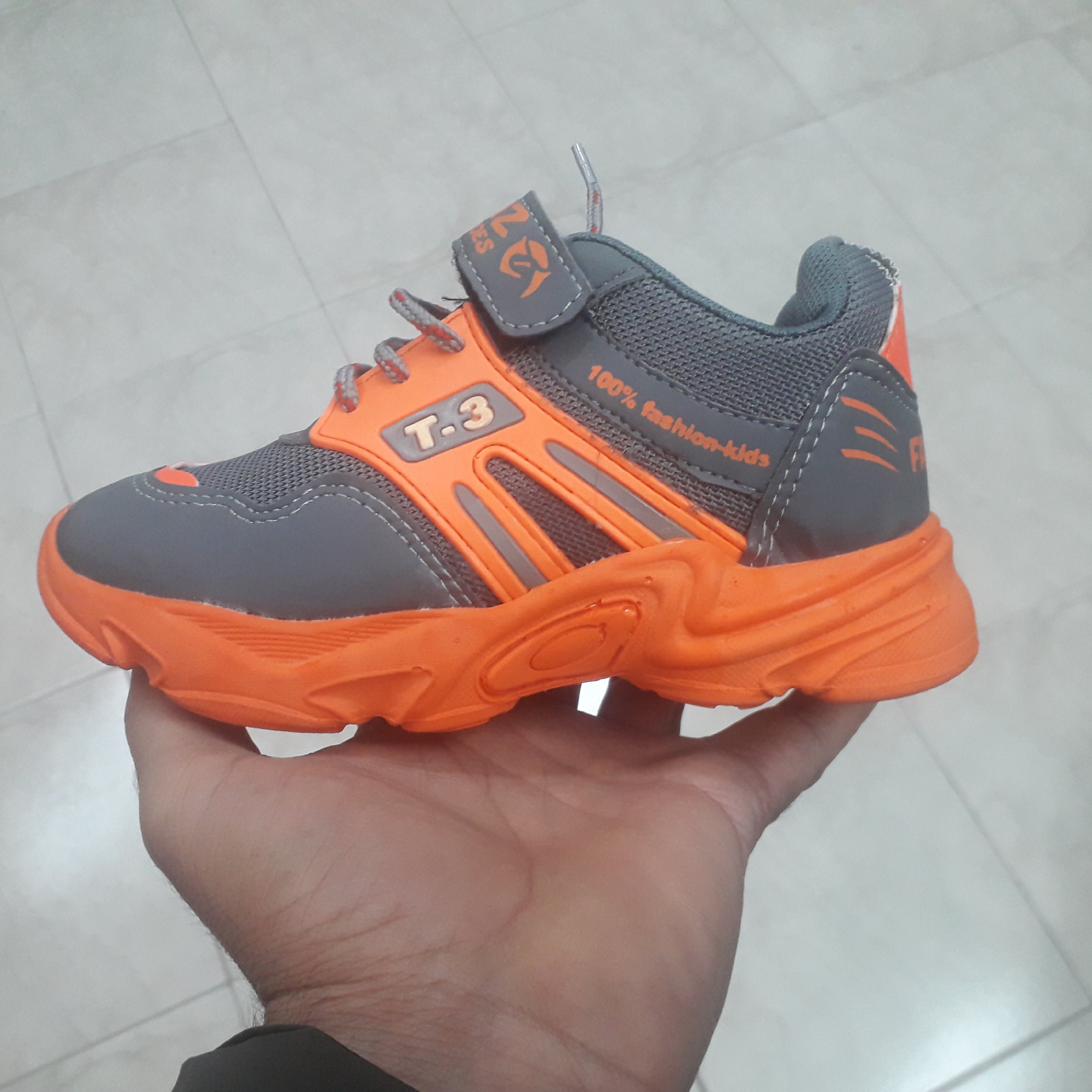 کفش کتانی  اسپرت بچگانه خوش رنگ شیک سبک جدید سایز 31تا35