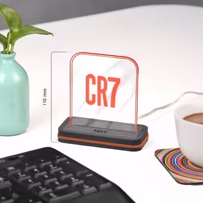 چراغ رومیزی نئون مدل CR7