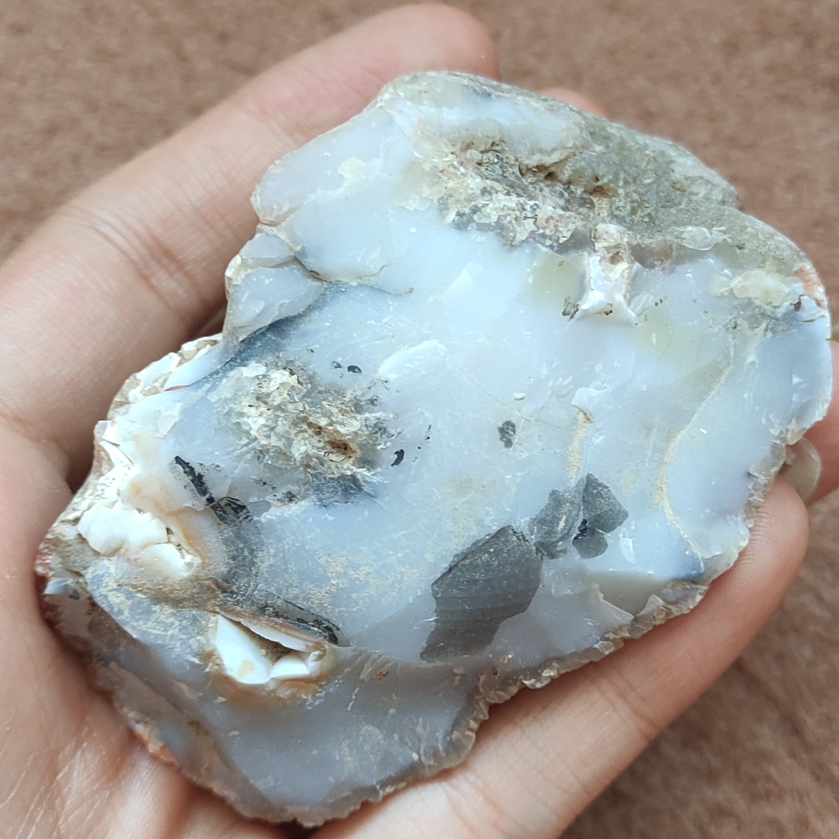 سنگ راف عقیق سلیمانی کیفیت عالی و قیمت استثنایی