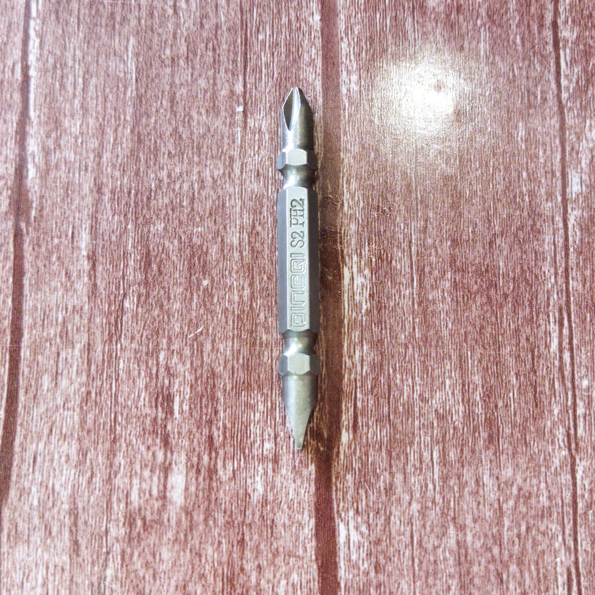 سرپیچگوشتی دوسو و چهار سو دینگی رنگ نقره ای وزن 14 گرم طول 6.5 سانتی متر 