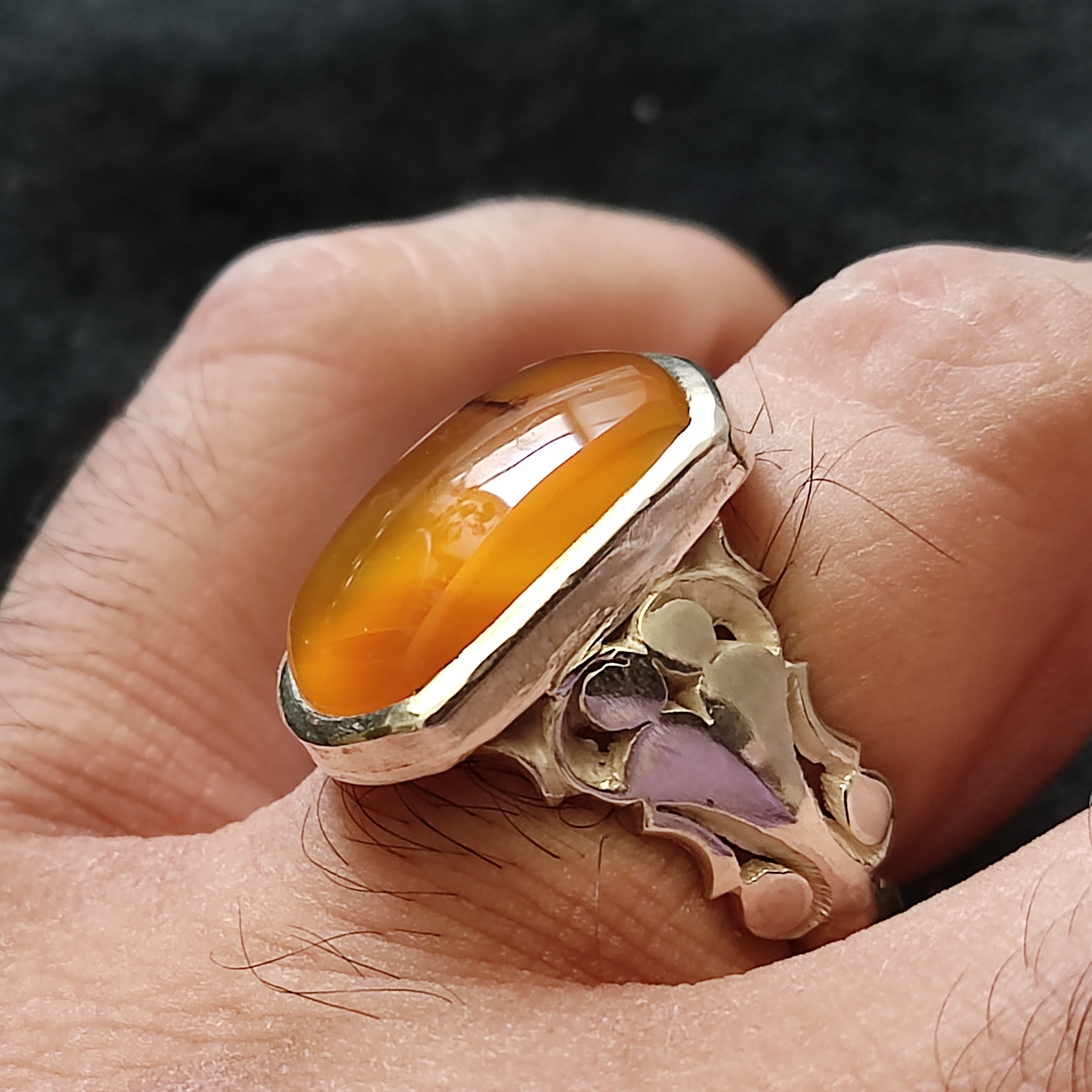 عقیق زعفرانی یمنی با شجر