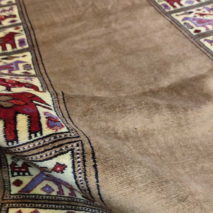 فرش دستبافت یک متری طرح کف ساده کد AA496