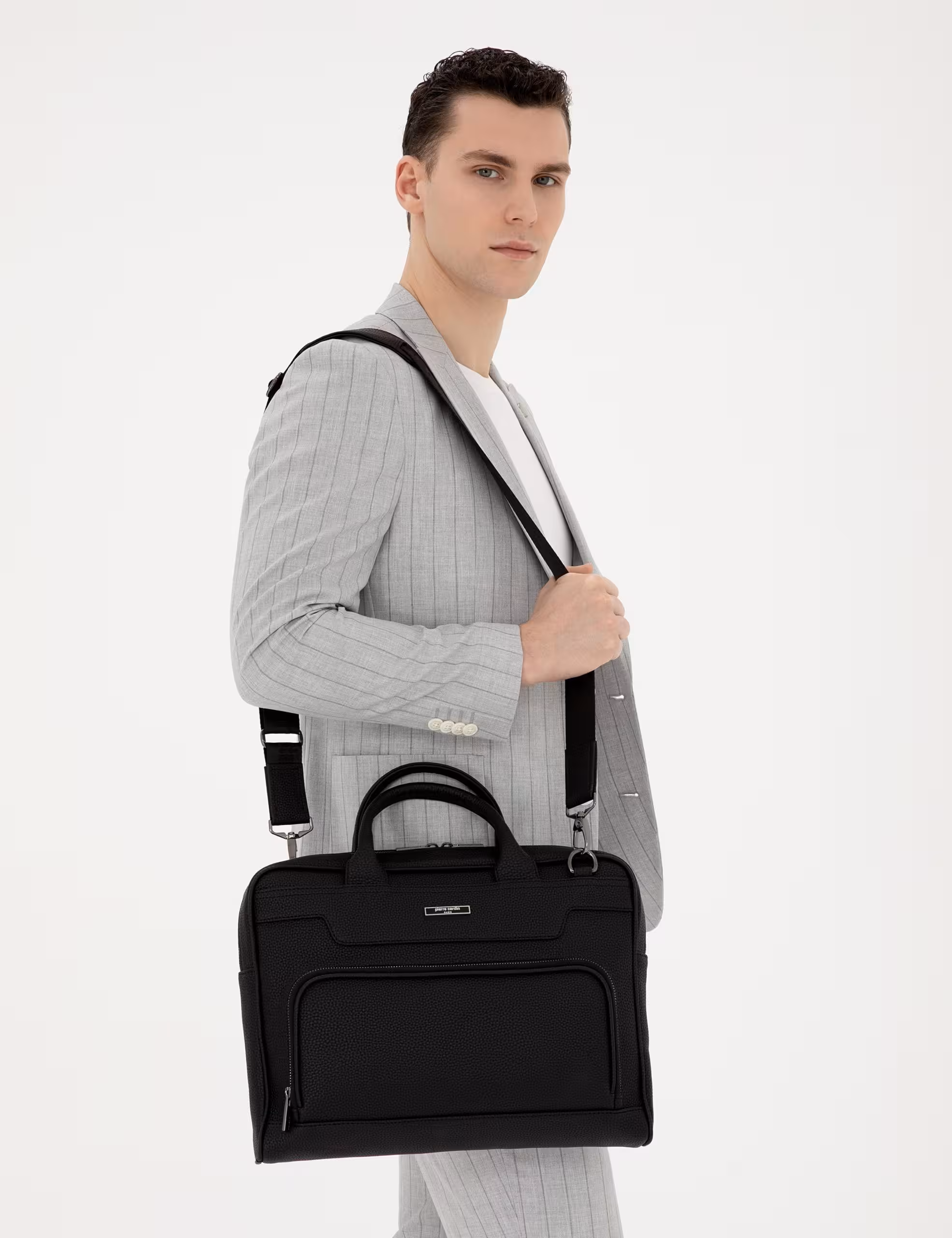 کیف مردانه مشکی پیرکاردین - فروشگاه لباس شهرمون