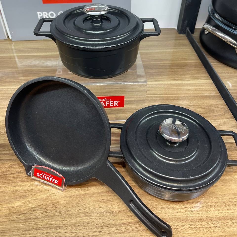 سرویس قابلمه پنج پارچه نوزادی schafer محصول آلمان  قرمز