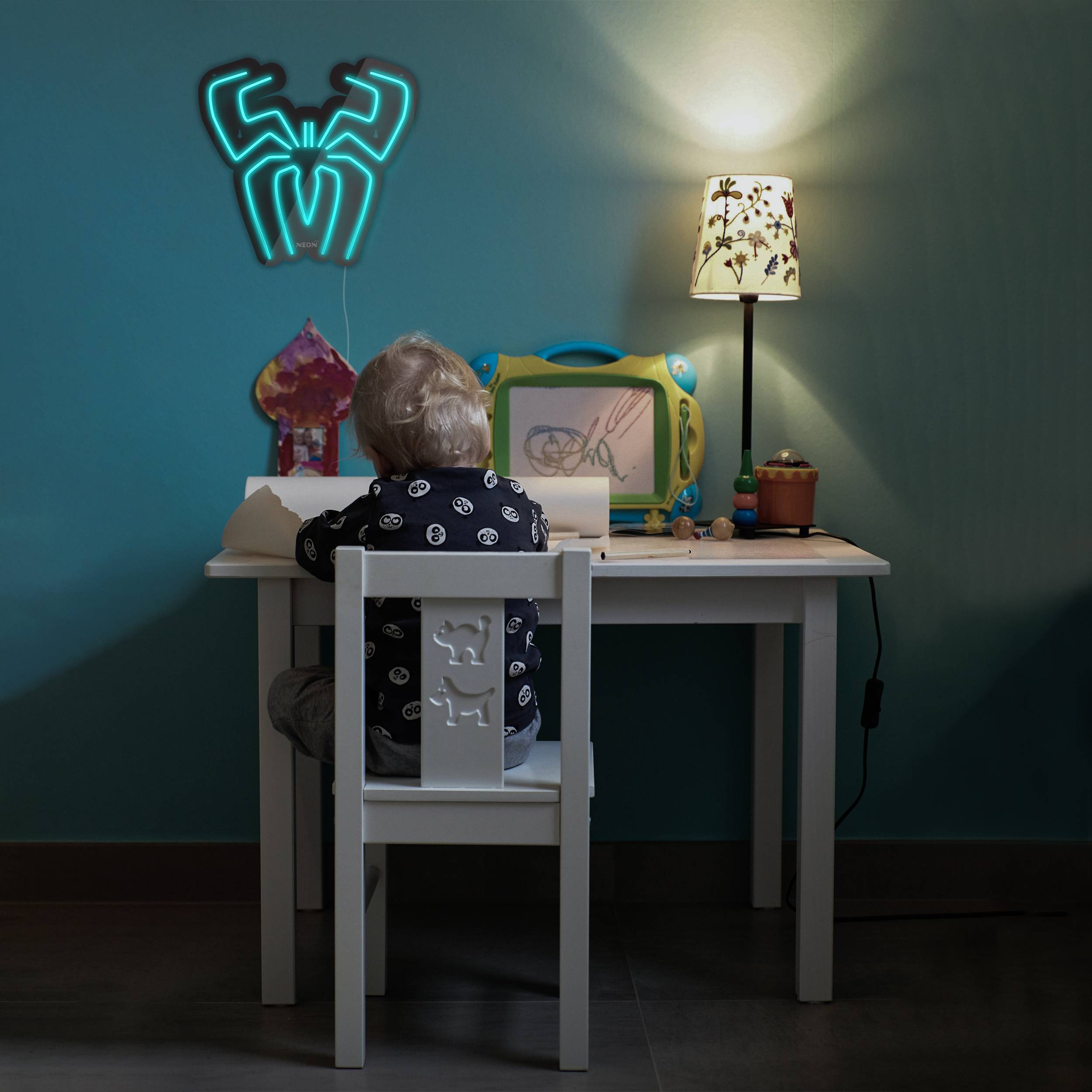 چراغ دیواری نئون دیزاین مدل Spider-BL_TBL