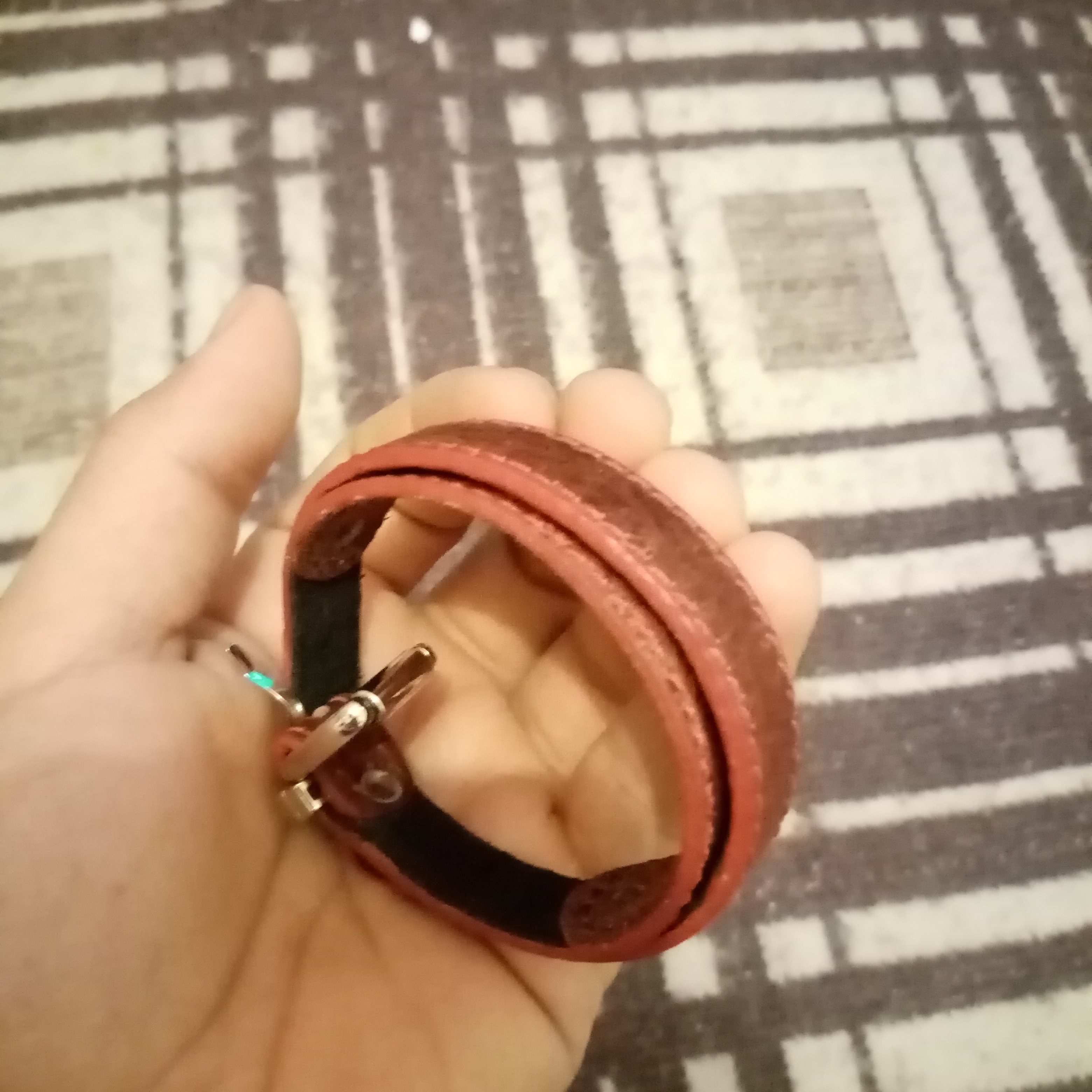 دستبند چرمی