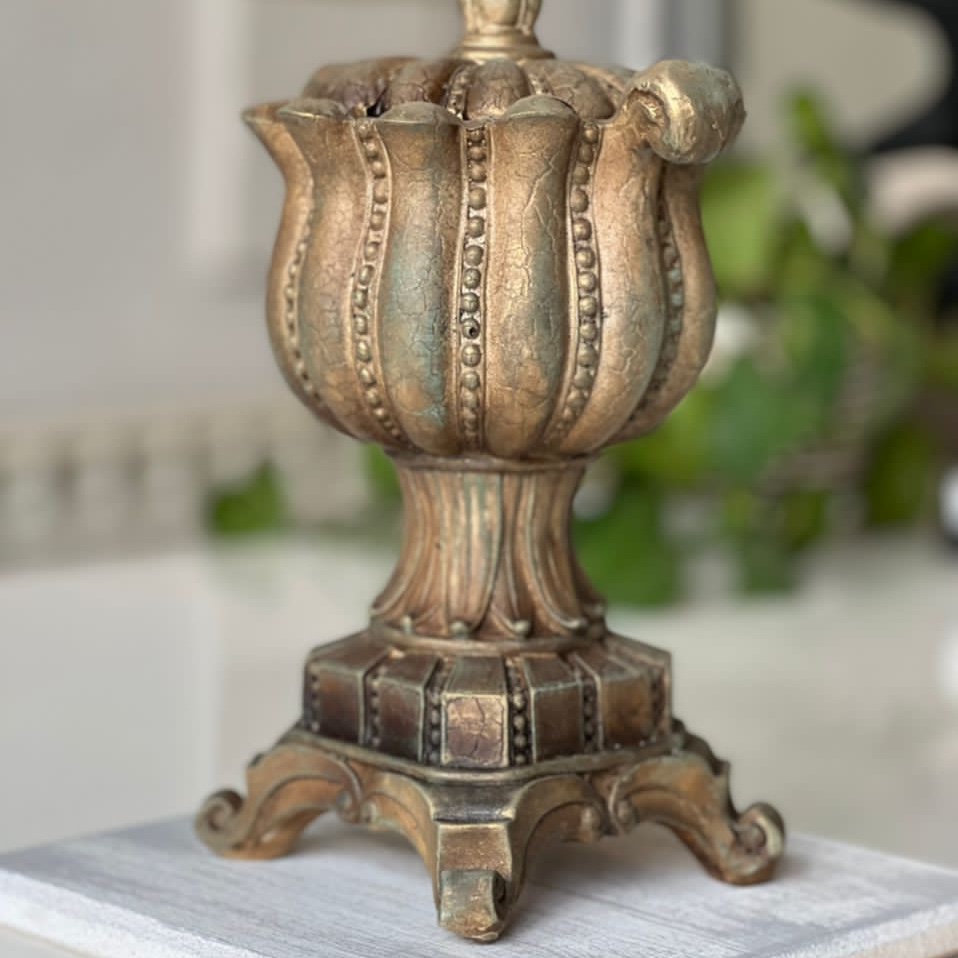 شکلات خوری پایه دار